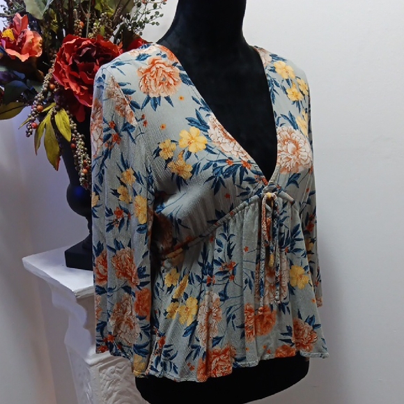 American Eagle Outfitters Floral Tie-Front Blouse - Gray and Orange - Picture 4 of 6